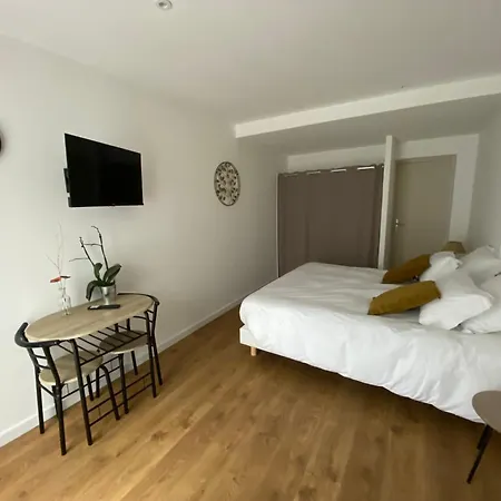 L Auvetia 150 Circuit 24 H *